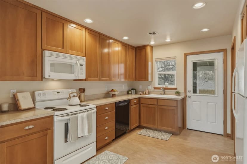 Property photo for 15 Sw 13th Street, College Place photo 16