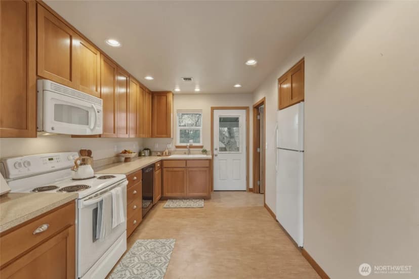 Property photo for 15 Sw 13th Street, College Place photo 17