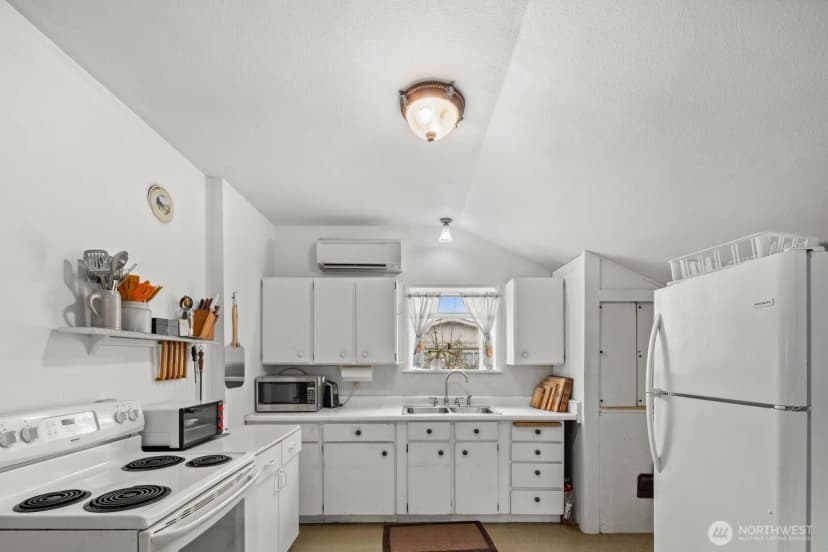 Property photo for 20807 Orville Road E, Orting photo 10