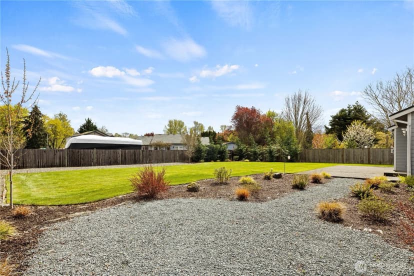 Property photo for 8401 152nd Avenue E, Puyallup photo 4