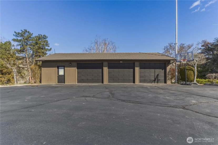 Property photo for 218 Sunnyslope Heights Road, Wenatchee photo 39