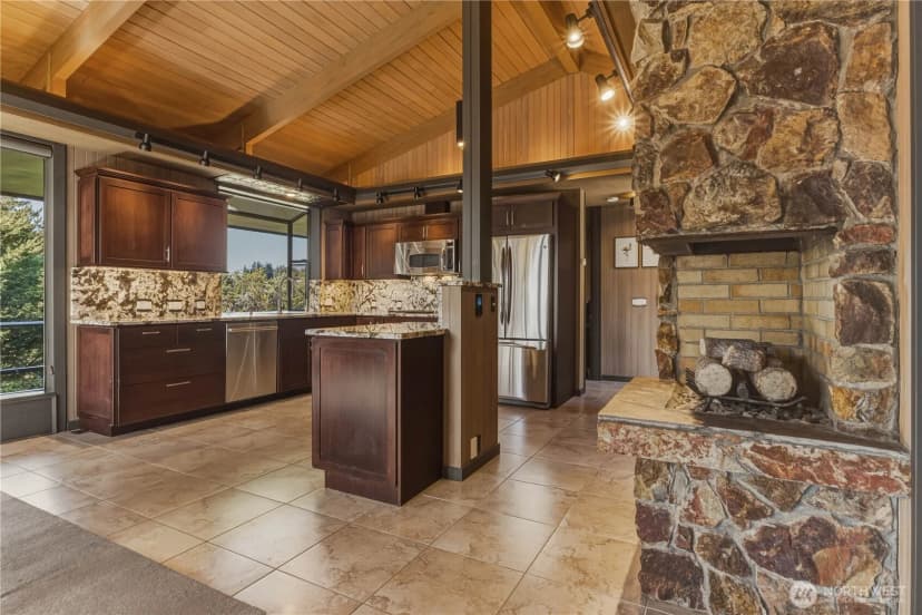 Property photo for 218 Sunnyslope Heights Road, Wenatchee photo 14