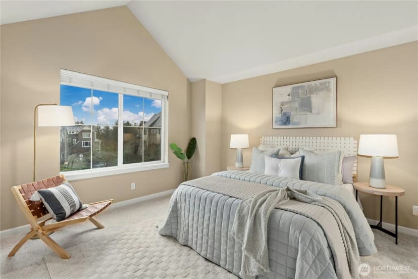 Property photo for 909 4th Avenue Ne, Issaquah photo 16