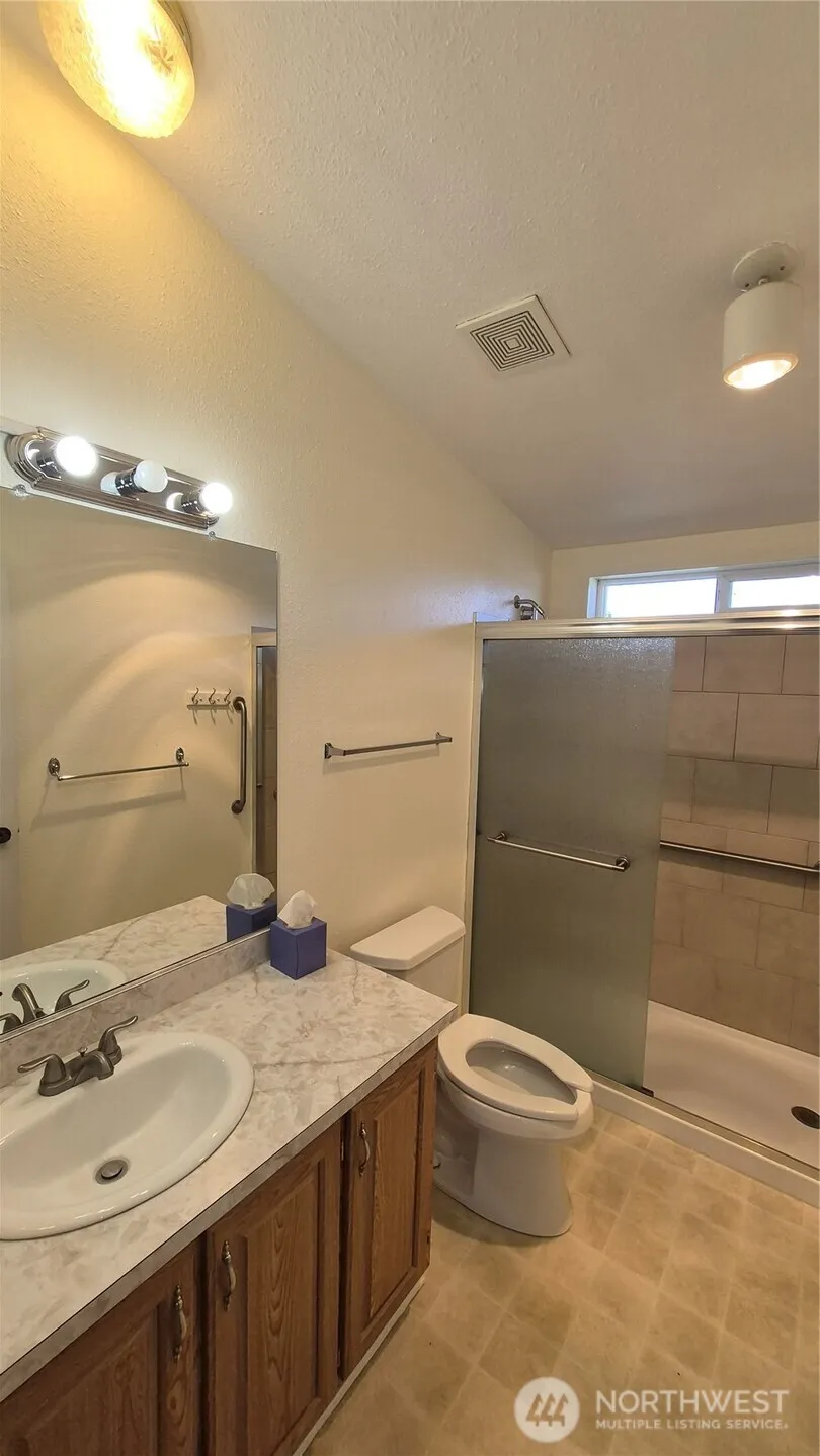 Property photo for 1918 Harrison Avenue #34, Centralia photo 18
