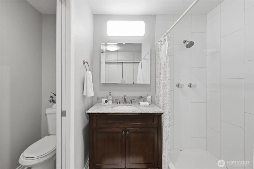 Property photo for 12703 Ne 129th Court #h202, Kirkland photo 21