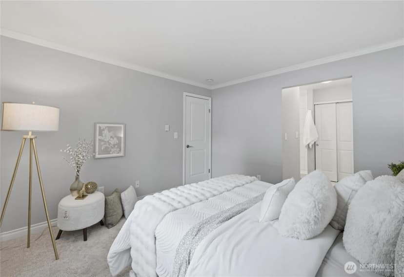 Property photo for 12703 Ne 129th Court #h202, Kirkland photo 20