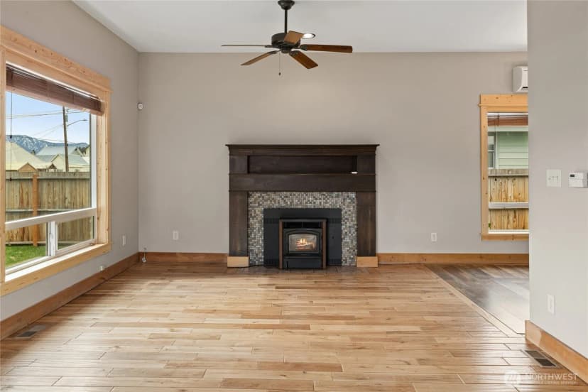 Property photo for 115 E Third Street, Cle Elum photo 5