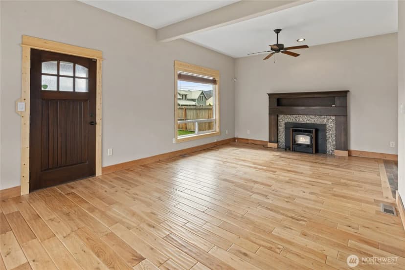 Property photo for 115 E Third Street, Cle Elum photo 4