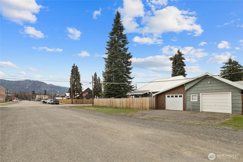 Property photo for 115 E Third Street, Cle Elum photo 32