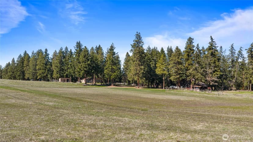 Property photo for 6160 Upper Peoh Point Rd. #rd., Cle Elum photo 24