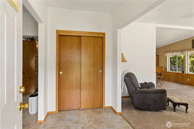 Property photo for 6160 Upper Peoh Point Rd. #rd., Cle Elum photo 3