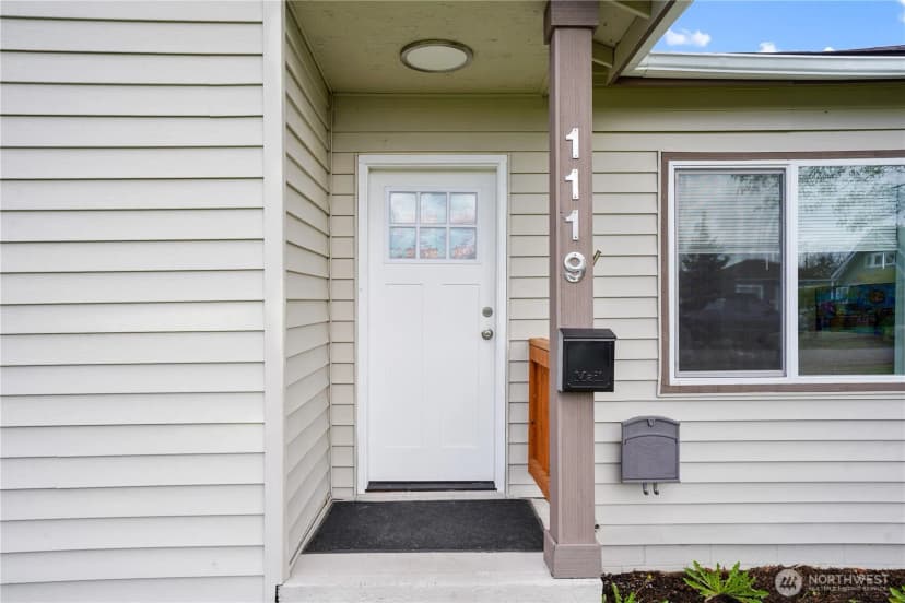 Property photo for 1119 S 63rd St, Tacoma photo 2