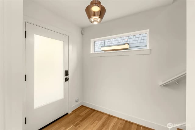 Property photo for 2844 35th Avenue W #b, Seattle photo 5