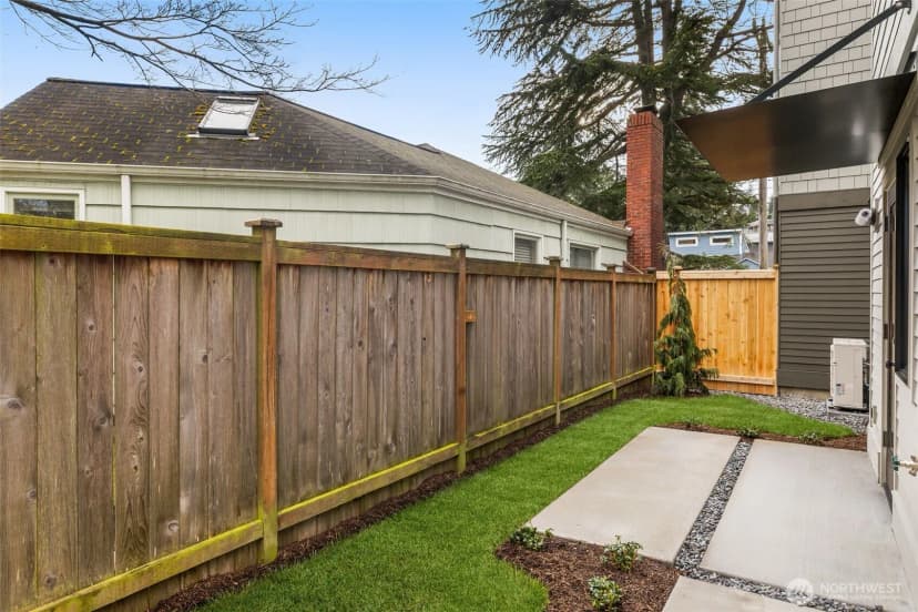 Property photo for 2844 35th Avenue W #b, Seattle photo 21