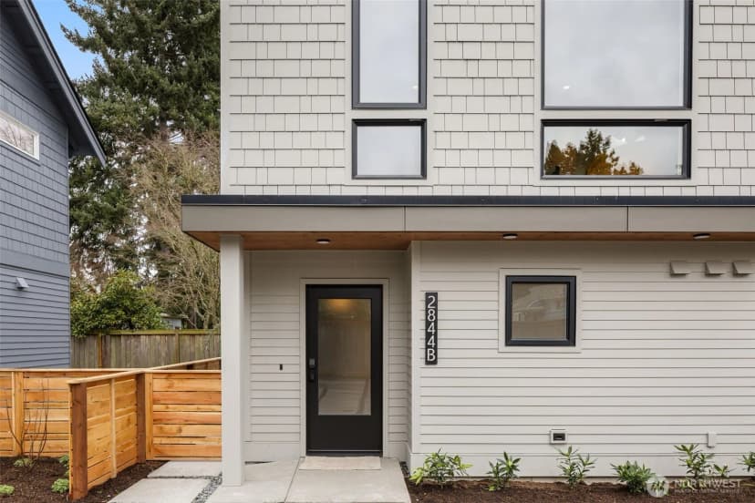Property photo for 2844 35th Avenue W #b, Seattle photo 4