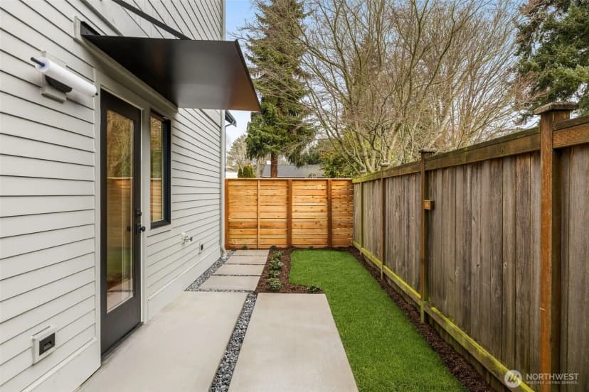 Property photo for 2844 35th Avenue W #b, Seattle photo 20