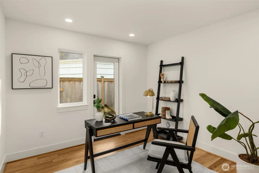 Property photo for 2844 35th Avenue W #b, Seattle photo 12