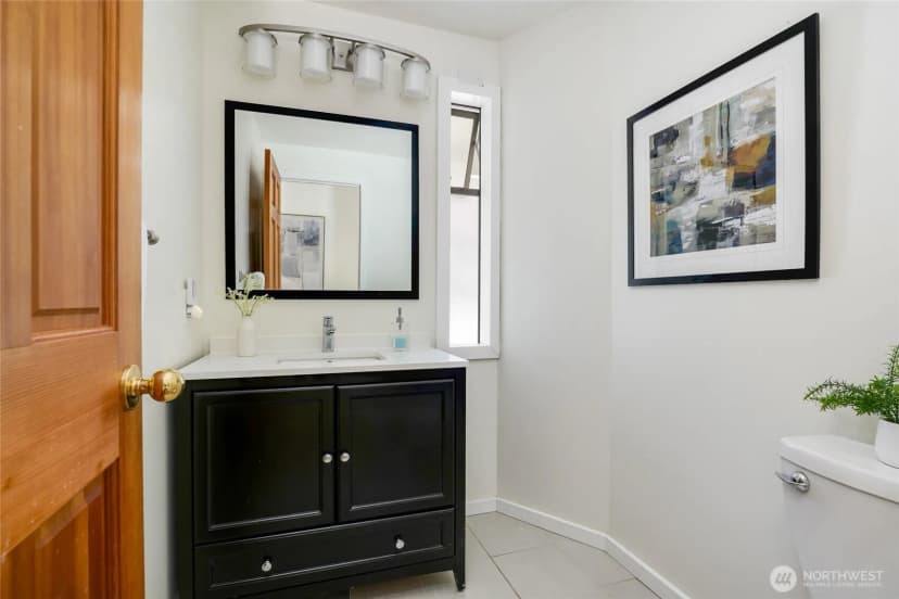 Property photo for 8808 Ne 14th Street, Clyde Hill photo 21