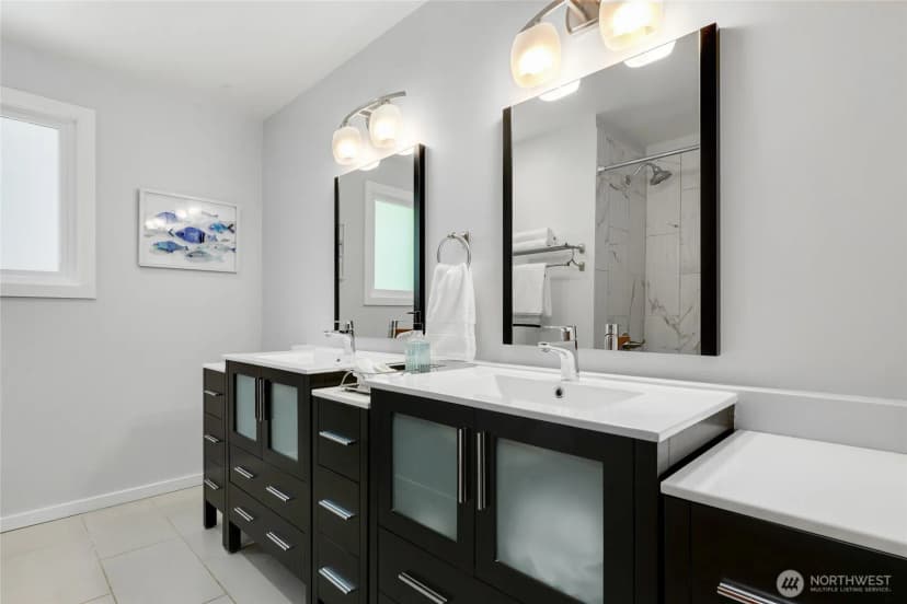 Property photo for 8808 Ne 14th Street, Clyde Hill photo 28