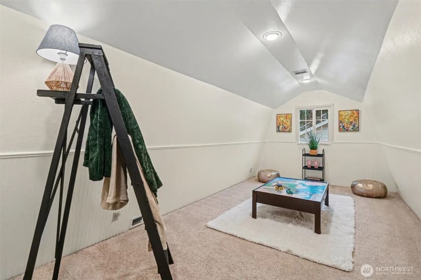 Property photo for 3105 130th Place Ne, Bellevue photo 29