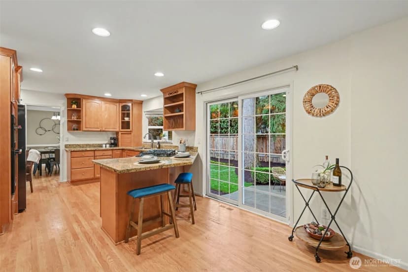 Property photo for 3105 130th Place Ne, Bellevue photo 12
