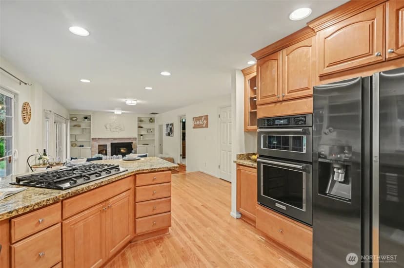 Property photo for 3105 130th Place Ne, Bellevue photo 11