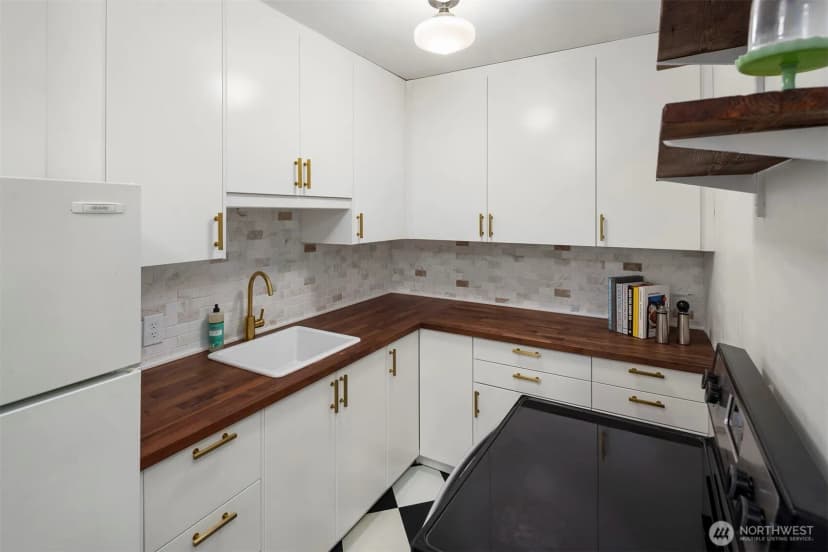 Property photo for 408 Bellevue Ave E #306, Seattle photo 9