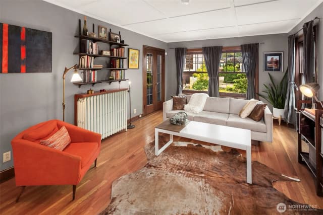 Property photo for 408 Bellevue Ave E #306, Seattle photo 2