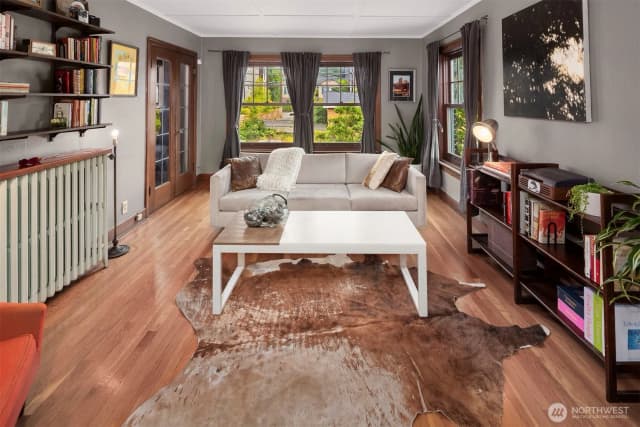 Property photo for 408 Bellevue Ave E #306, Seattle photo 3