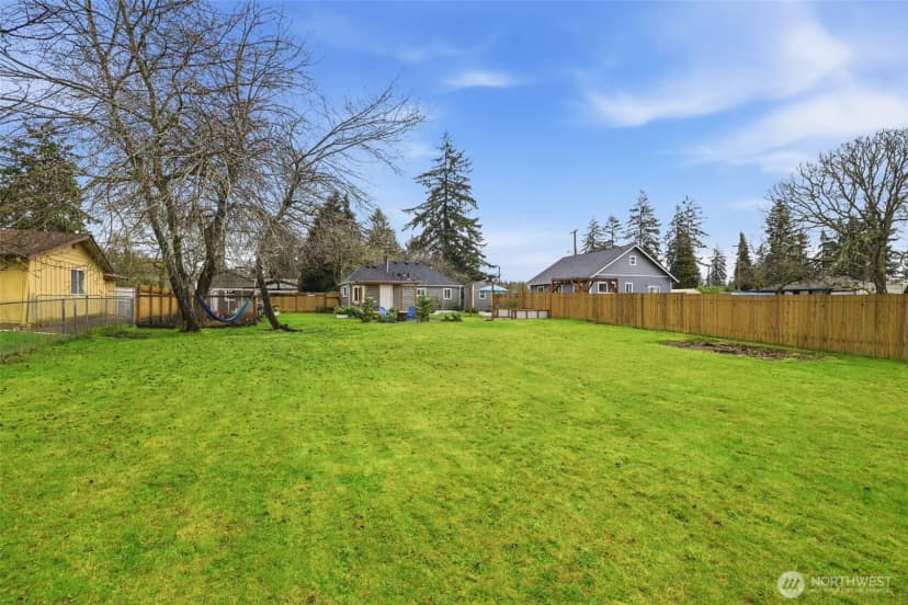 Property photo for 11606 Military Rd Sw, Lakewood photo 25