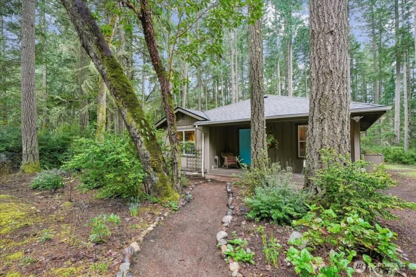 Property photo for 8918 129th Avenue Ct, Anderson Island photo 2