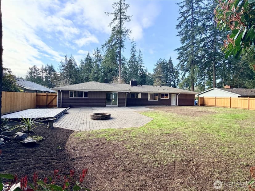 Property photo for 8401 112th Street Sw, Lakewood photo 8