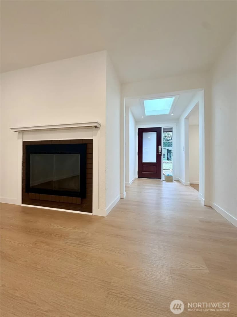 Property photo for 8401 112th Street Sw, Lakewood photo 27