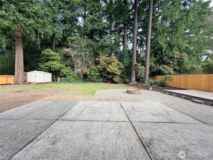 Property photo for 8401 112th Street Sw, Lakewood photo 6