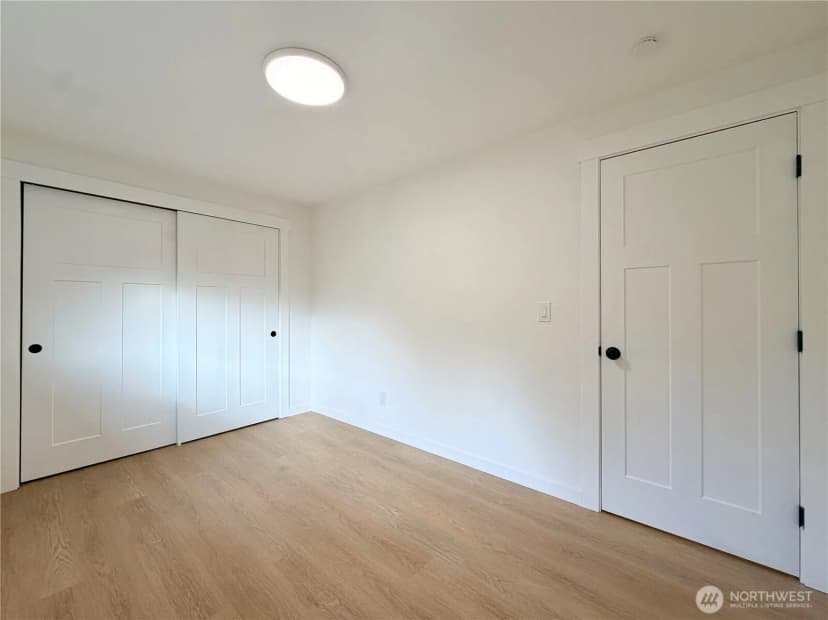 Property photo for 8401 112th Street Sw, Lakewood photo 36