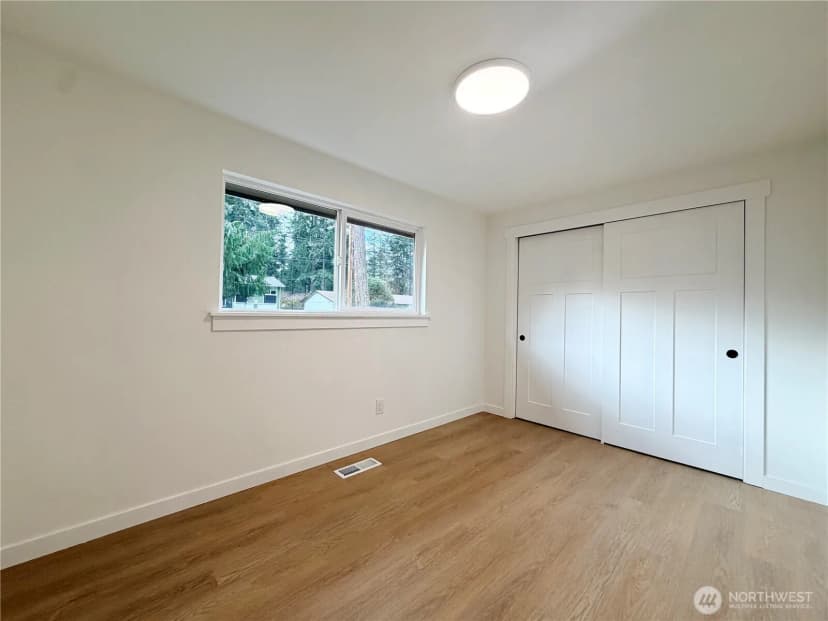 Property photo for 8401 112th Street Sw, Lakewood photo 35