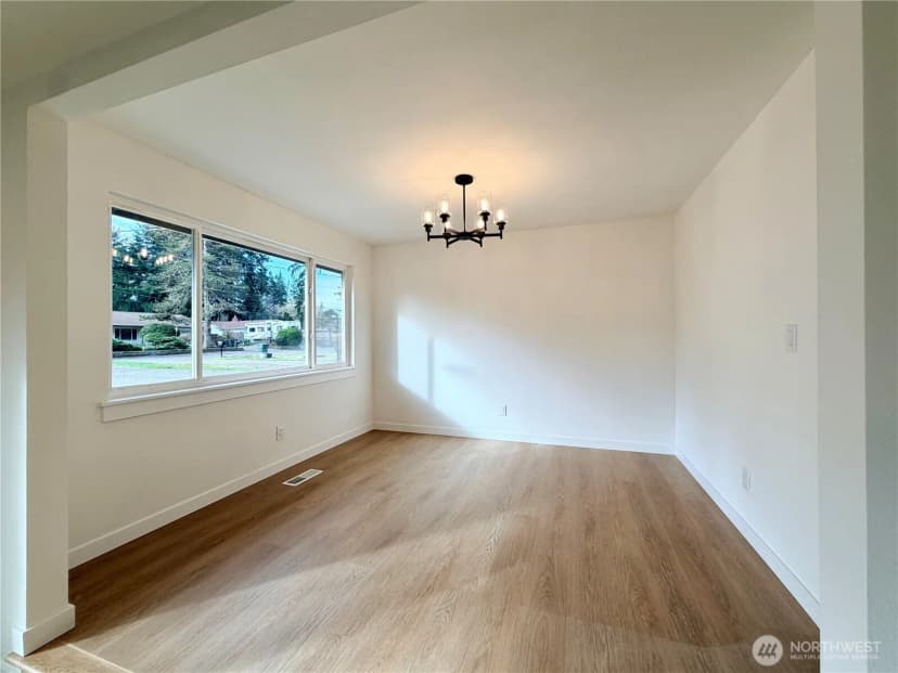 Property photo for 8401 112th Street Sw, Lakewood photo 15