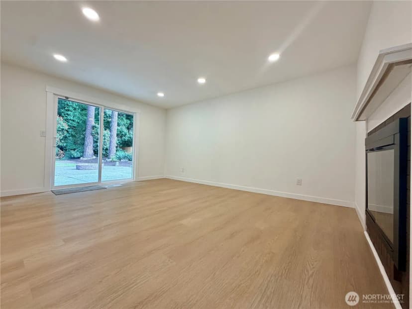 Property photo for 8401 112th Street Sw, Lakewood photo 26