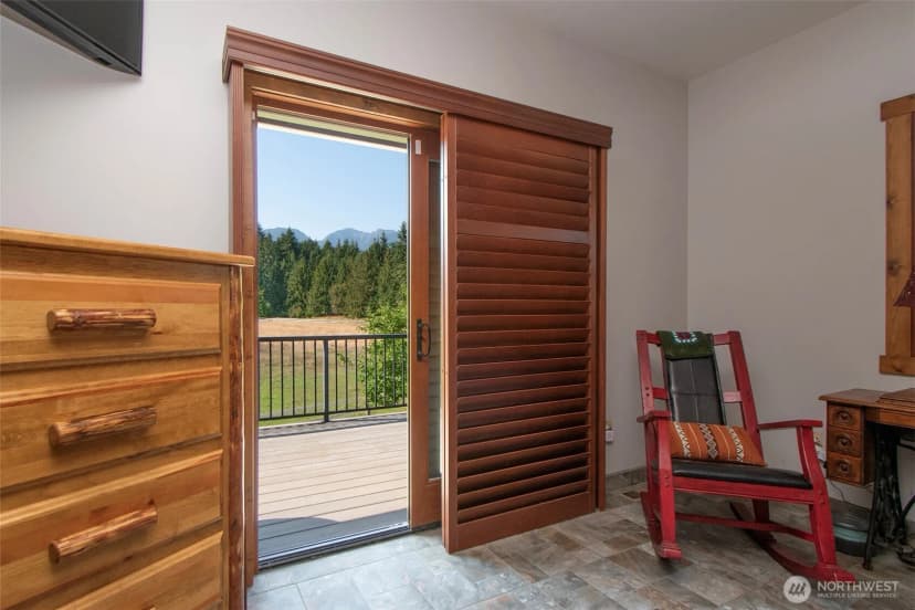 Property photo for 3634 Deer Park Street Ct, Port Angeles photo 21