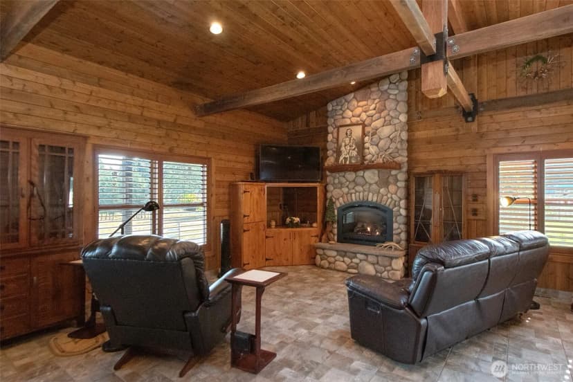 Property photo for 3634 Deer Park Street Ct, Port Angeles photo 16