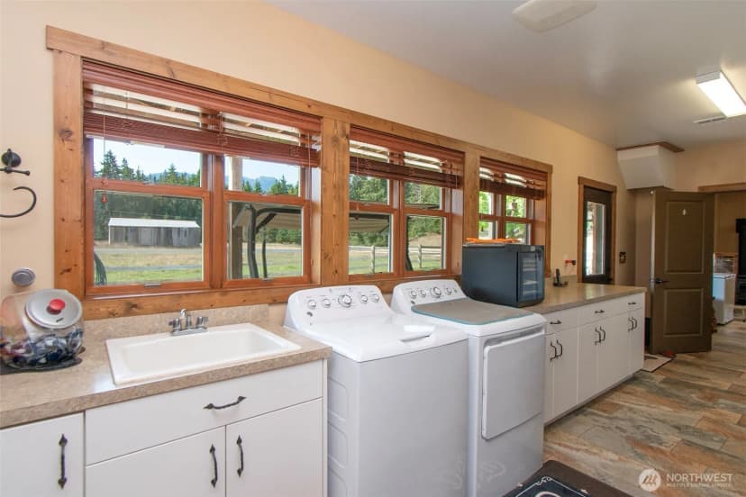 Property photo for 3634 Deer Park Street Ct, Port Angeles photo 30