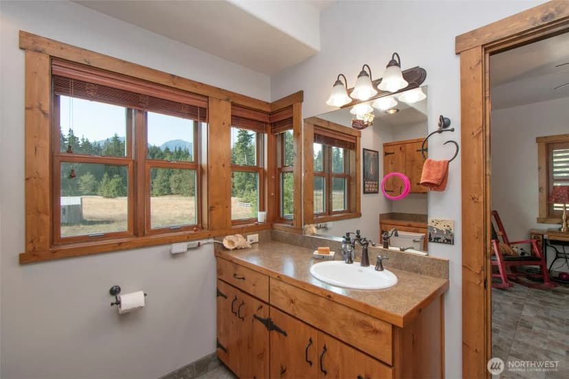 Property photo for 3634 Deer Park Street Ct, Port Angeles photo 22
