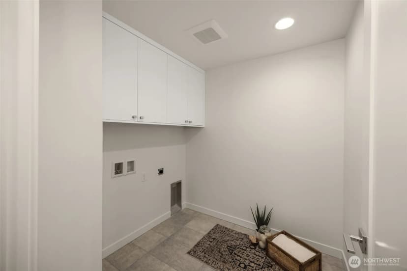 Property photo for 8327 B 12th Avenue Nw, Seattle photo 22