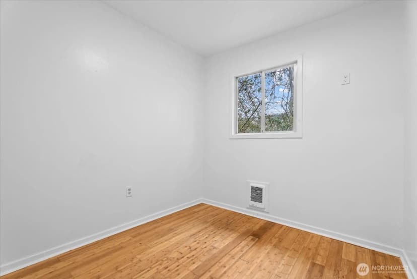 Property photo for 540 S Concord Street, Seattle photo 10