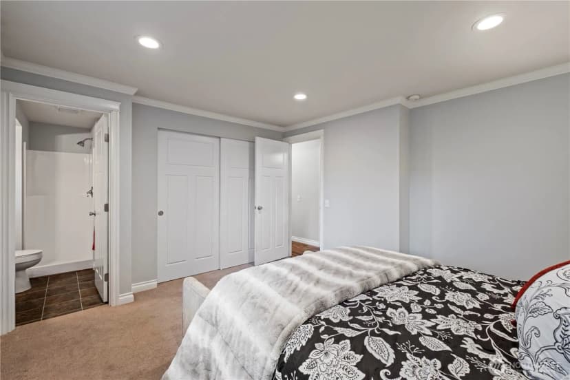Property photo for 1123 Sw 144 Street, Burien photo 11
