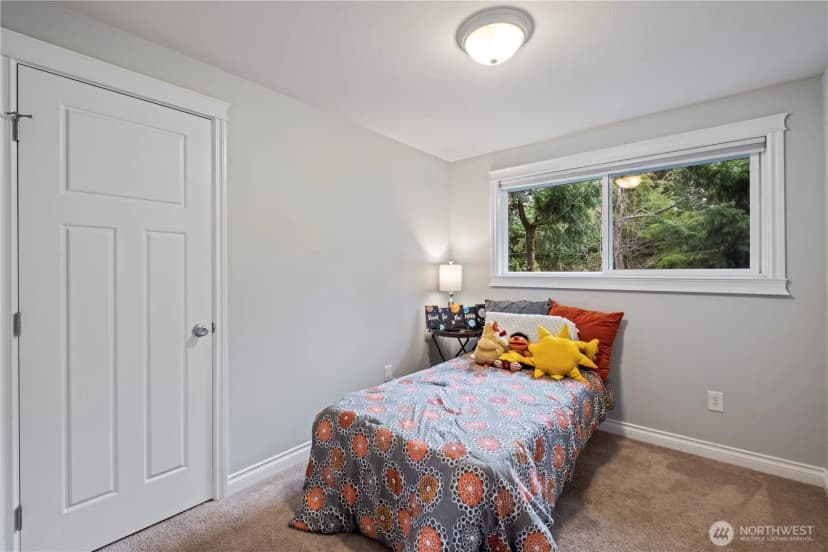 Property photo for 1123 Sw 144 Street, Burien photo 14