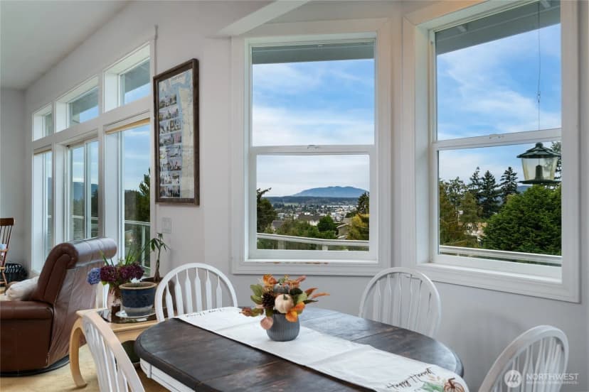 Property photo for 4111 R Avenue, Anacortes photo 12