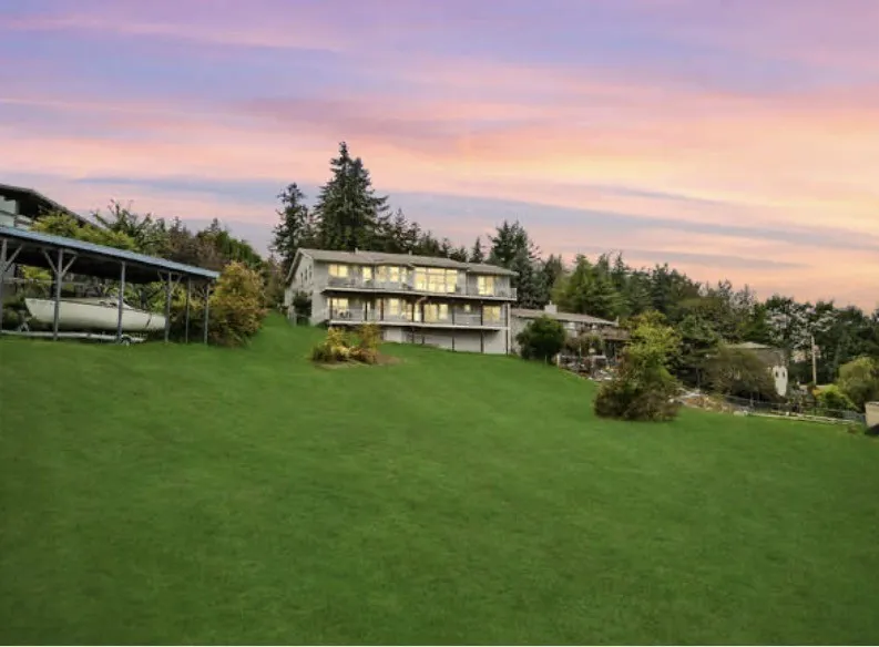 Property photo for 4111 R Avenue, Anacortes photo 4