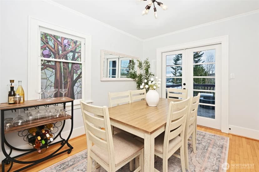 Property photo for 900 W Emerson Street, Seattle photo 9