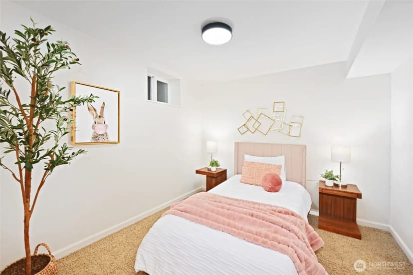 Property photo for 900 W Emerson Street, Seattle photo 19